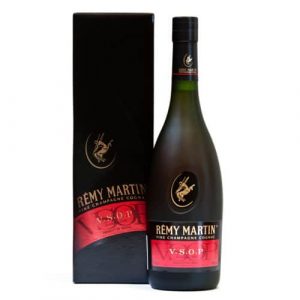 Коньяк Remy Martin VSOP 0.5 л